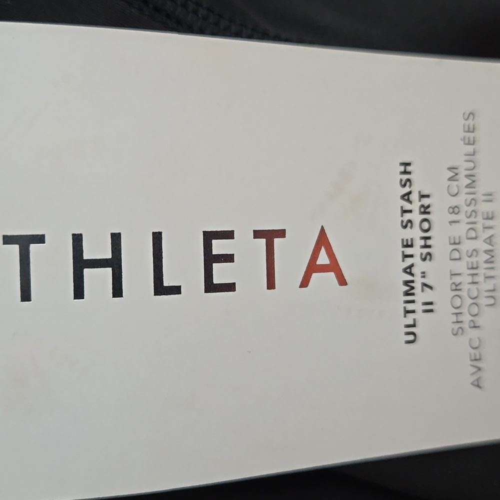 ATHLETA ULTIMATE STASH II 7" SHORT BLACK SIZE SMALL WORKOUT YOGA VACATION - Picture 11 of 12